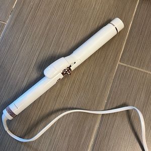 NEW T3 Micro 1 1/4” curling iron - unboxed never used